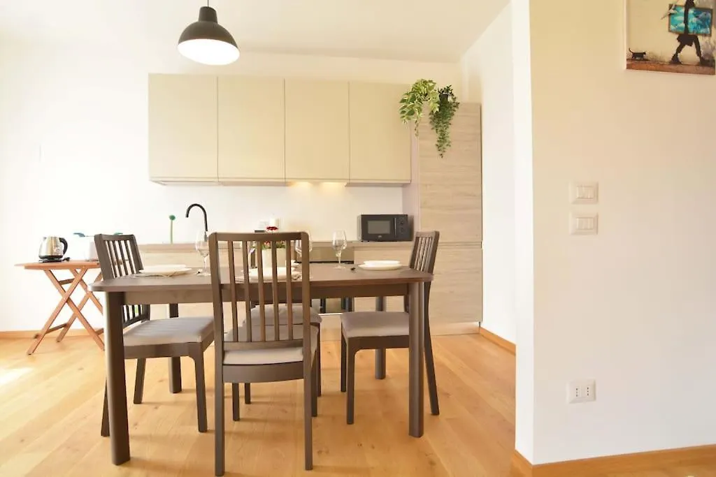 Apartamento Giotto Garden View - Pieno Centro Padua 0*,  Italia